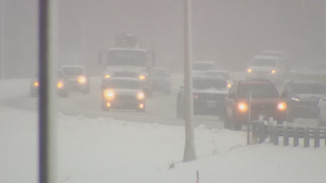 St. Paul, Minneapolis declare snow emergency, plowing to start at 9 p.m. Monday