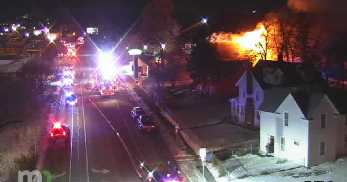 Minneapolis firefighters battle two simultaneous fires blocks from each ...
