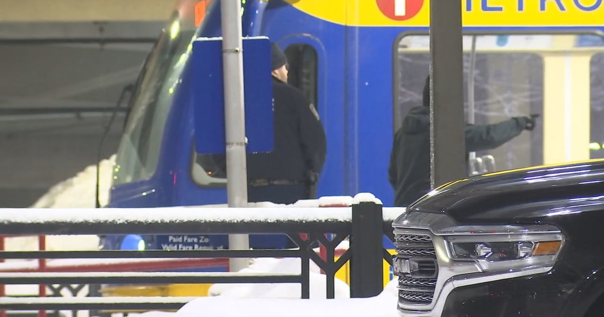 Man dead after overnight stabbing on light rail train near Mall of ...