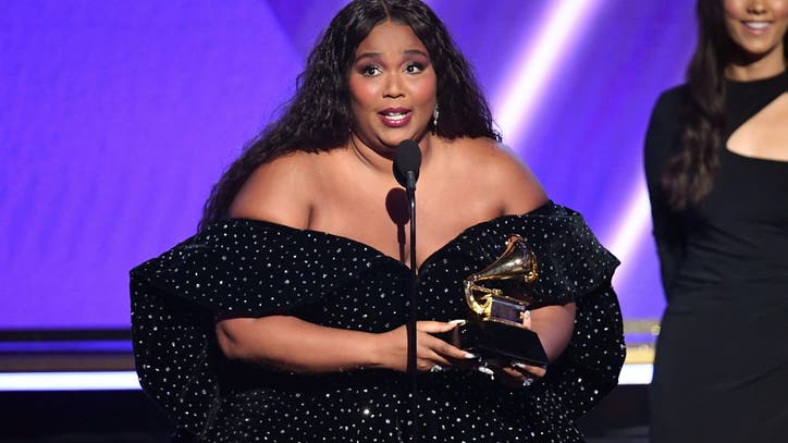 Lizzo wins Grammy for 'Truth Hurts,' pays tribute to Kobe Bryant | FOX ...