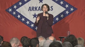 'We need a nominee that can get elected': Klobuchar takes on Sanders as she heads to South Carolina