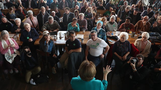 Klobuchar's closing argument in Iowa: I can win