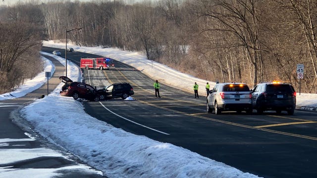2 dead in head-on crash in Eagan, Minnesota