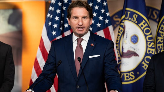 Rep. Phillips meets with Mike Pence on federal handling of coronavirus