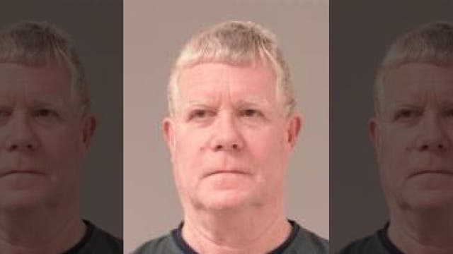 Sex offender accused of sneaking onto school bus during kindergarten field trip