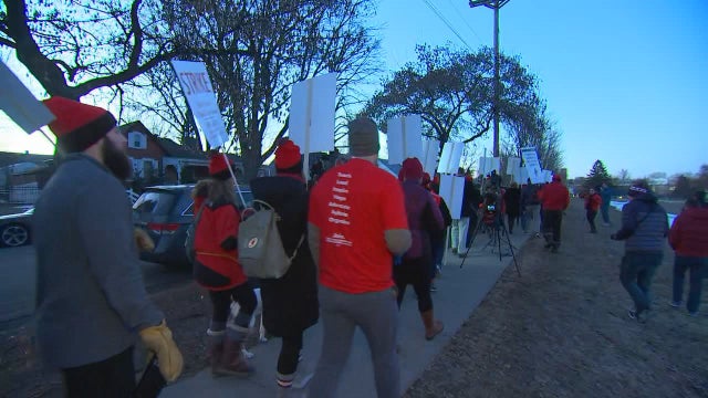 St. Paul teachers, school district return to bargaining table as Kid Space sites open