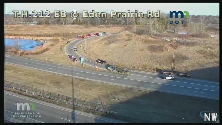 Eden Prairie car in pond 3-8