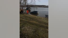 Van tries to drive through flooded road in Hastings, gets pulled into Mississippi River