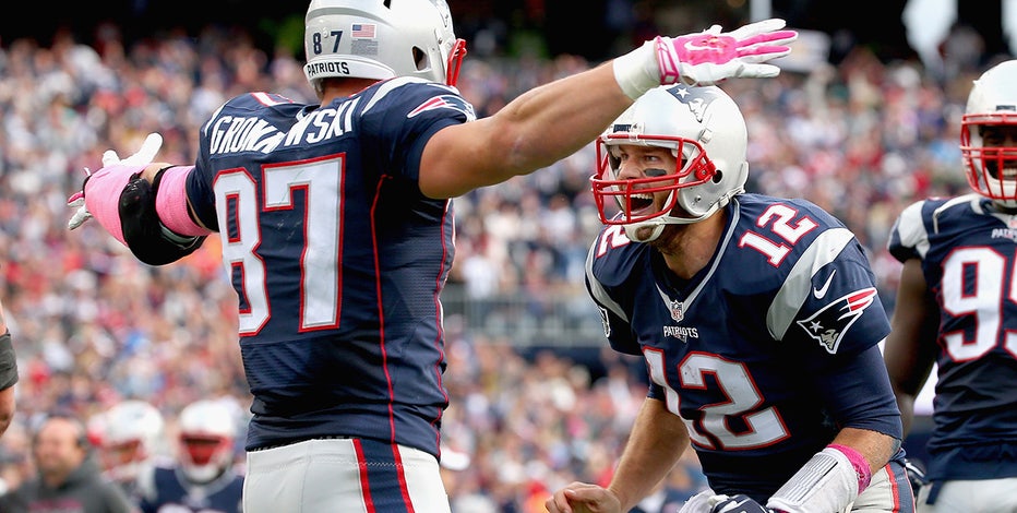 Rob Gronkowski to Reunite With Tom Brady in Tampa Bay - The New