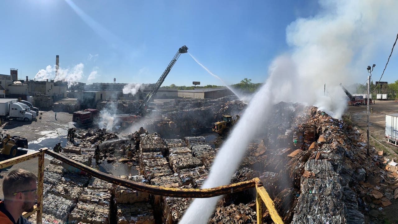 Fire breaks out in pile of cardboard at recycling center in St. Paul