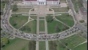 Cars jam streets around Minnesota capitol in protest to end to stay-at-home order