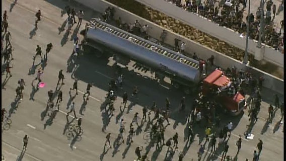 Semi driver who drove onto I-35W bridge during protest charged