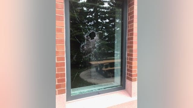 Man pleads guilty to throwing Molotov cocktails at government building in Apple Valley