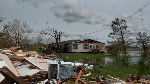 Minnesota Xcel Energy workers to help restore power after Hurricane Laura