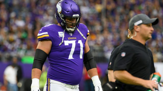 Vikings release LT Riley Reiff after 4 seasons to clear cap space
