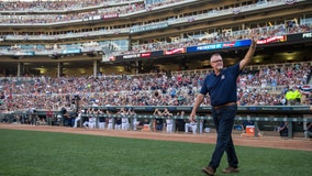 Beloved announcer Bert Blyleven broadcasts final Twins game after 25 seasons