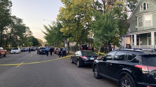 Suspect injured after armed confrontation with Minneapolis police