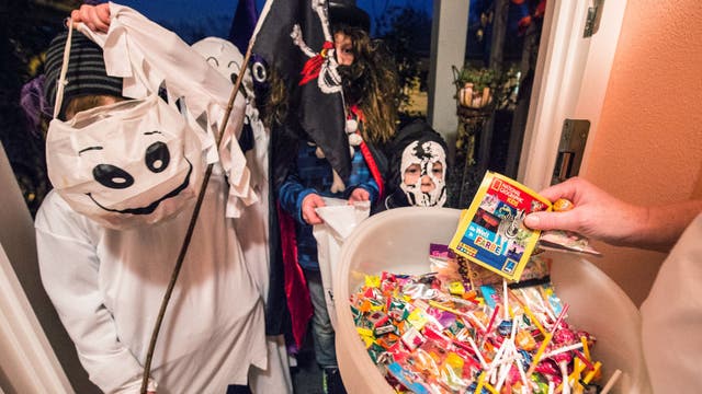 Minnesota health officials point to CDC recommendations for safe Halloween