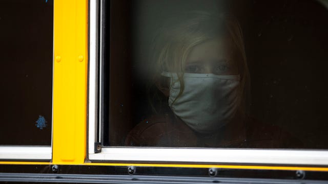 1 Minnesota county hits high enough COVID-19 case rate for state to recommend full distance learning