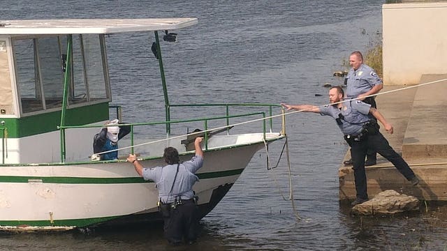 Man arrested after houseboat stolen from Nicollet Island in Minneapolis