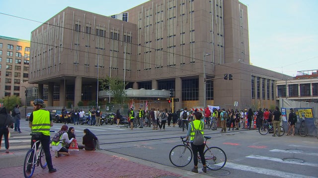 Protesters gather in downtown Minneapolis after Peavey Park encampment cleared out