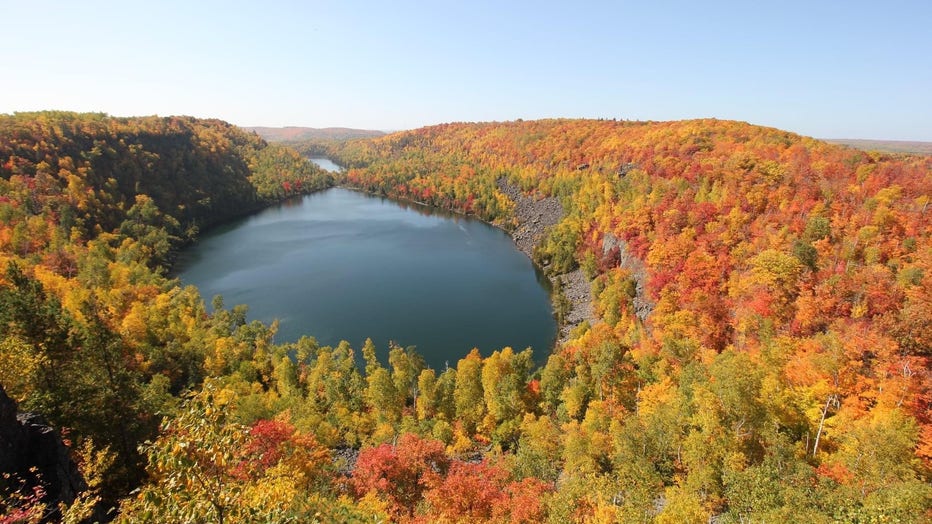 Bean and Bears Lakes on Superior Hiking Trail