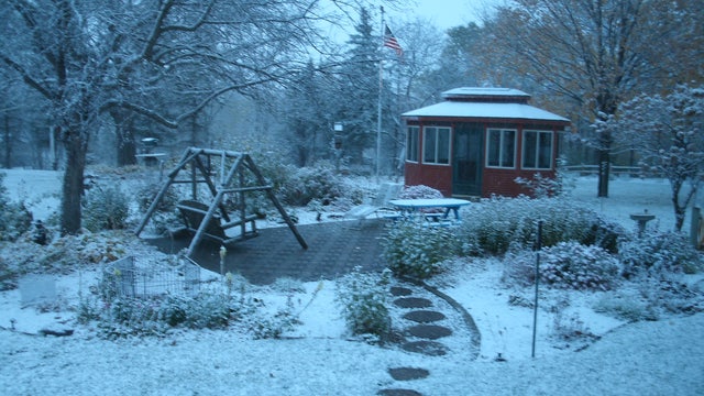 Twin Cities metro, central Minnesota wake up to dusting of snow