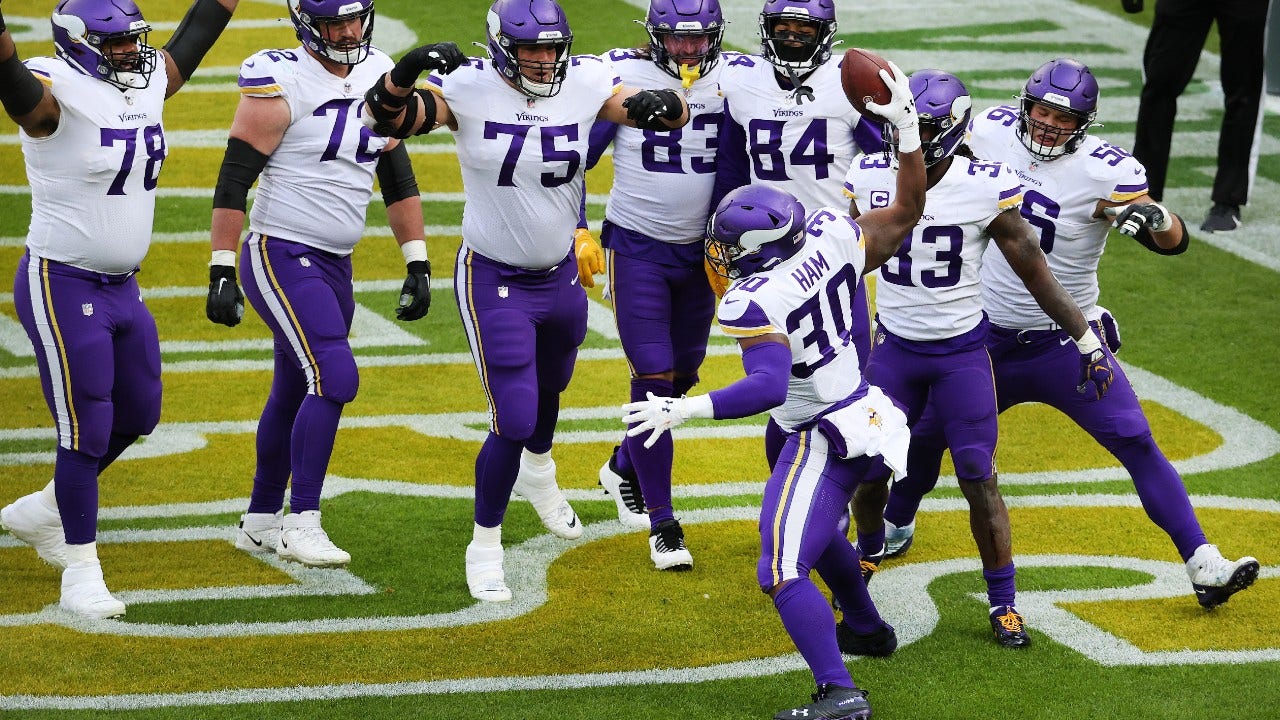 Dalvin Cook of the Minnesota Vikings celebrates after scoring a News  Photo - Getty Images