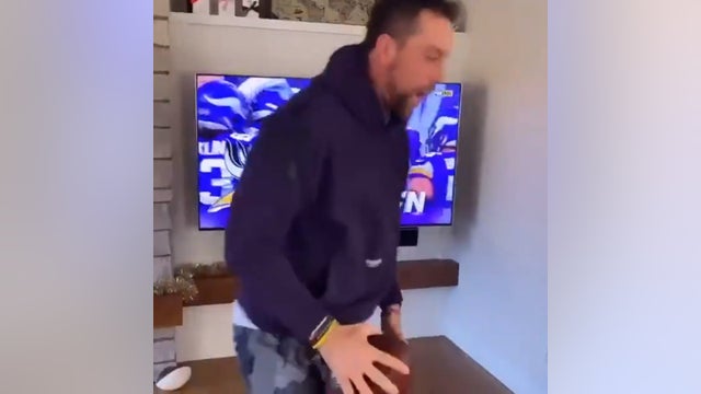 Video shows WR Adam Thielen going wild as Vikings get unlikely win at home