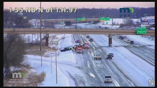 Truck spins out on I-35 near Forest Lake on Christmas morning
