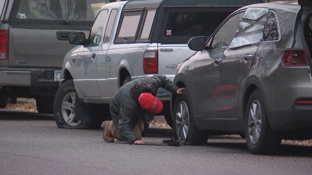 Police: 2 cited, tires slashed during dueling protests at Minnesota governor's residence