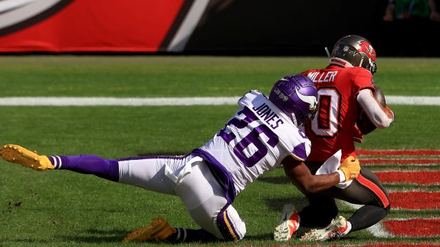 Dan Bailey misses 4 kicks, Vikings lose at Tampa Bay 26-14