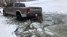 Minnesota sheriffs issue thin ice warnings after close calls