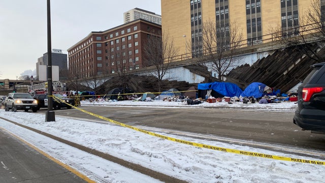 1 killed, 1 injured in fire at St. Paul homeless encampment