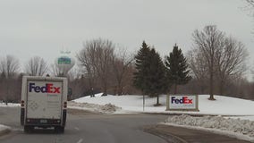2 dead in shooting outside FedEx facility in Mahtomedi, Minnesota