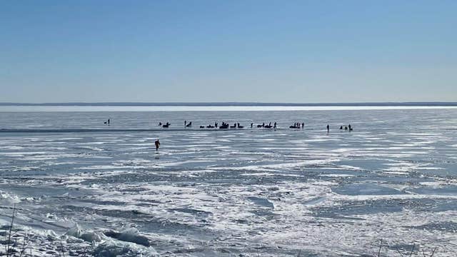 Dozens of anglers rescued from Lake Superior after ice breaks free