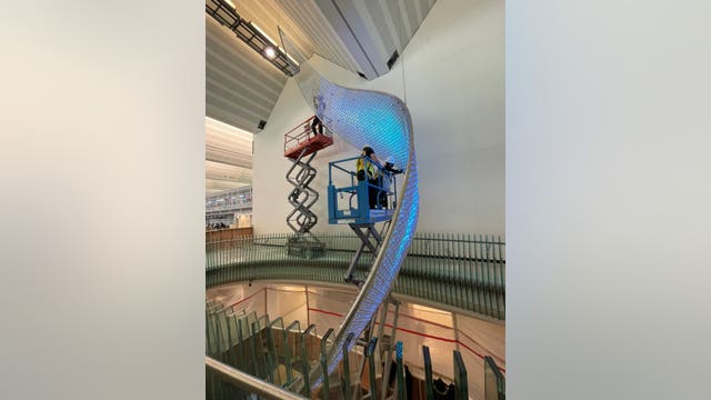 MSP Airport to unveil new 2-story sculpture called 'Aurora'