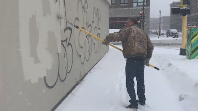 'I'm numb to it': Minneapolis businesses owners face repetitive crime in recent months