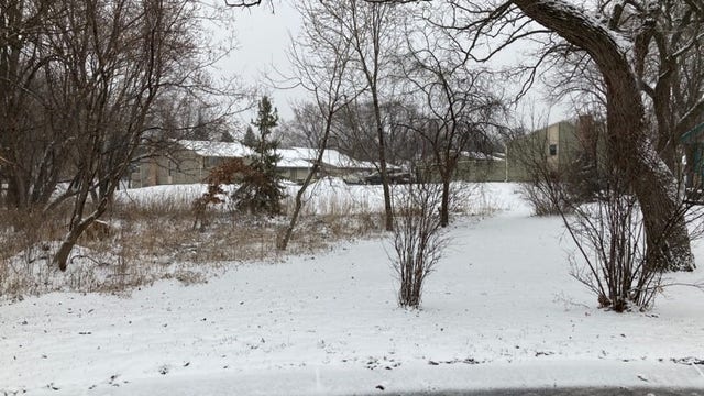 Coon Rapids officers shoot, injure armed man having 'mental health issues'