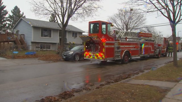 Minneapolis firefighters rescue 2 children from house fire