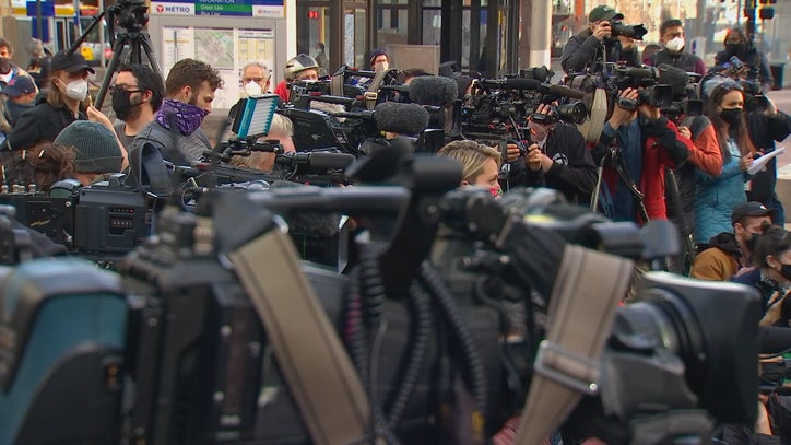 International media descend on Minneapolis for Chauvin trial - Vimarsana News