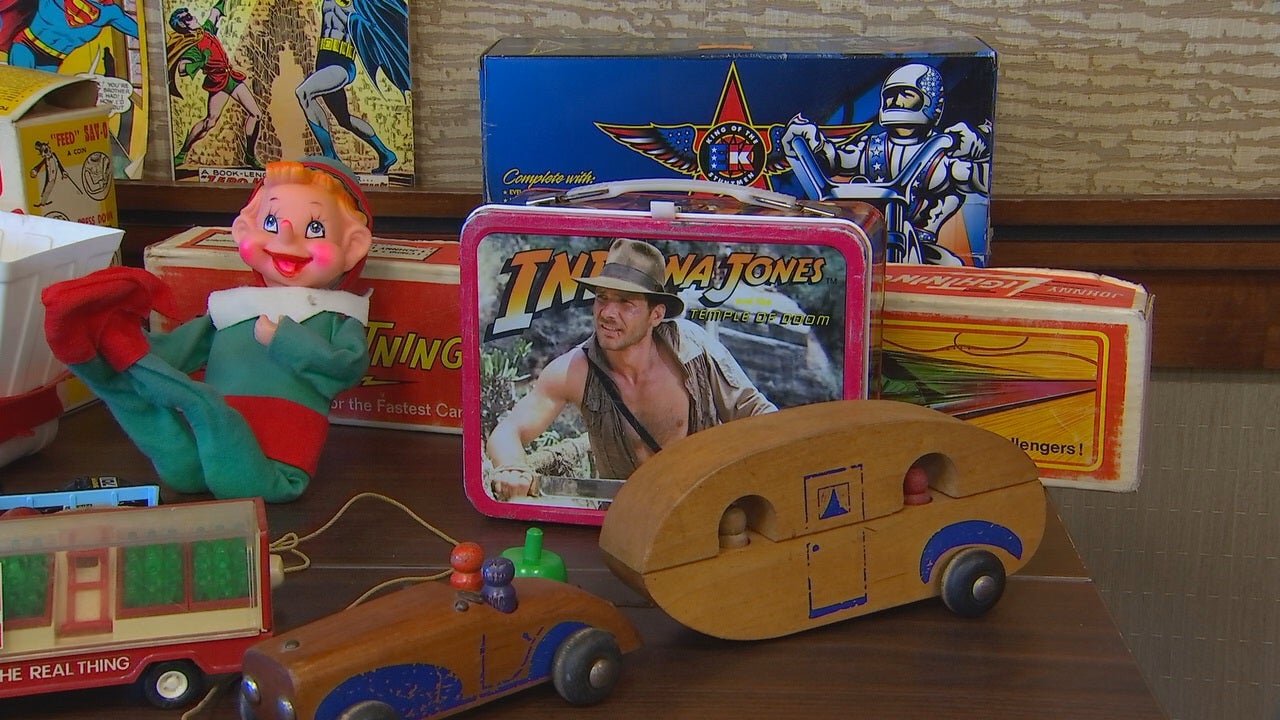 Minnesotans cash in on vintage toys with 'Pawn Stars' toy expert