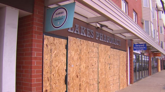 Seward neighborhood business frustrated with police response to break-ins
