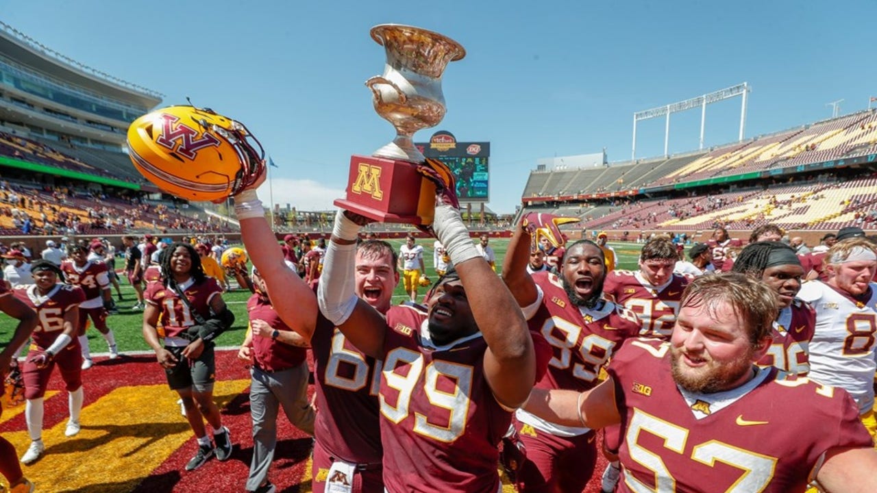 mn gopher football game