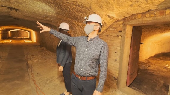 Rochester, Minn. cave house now on the market