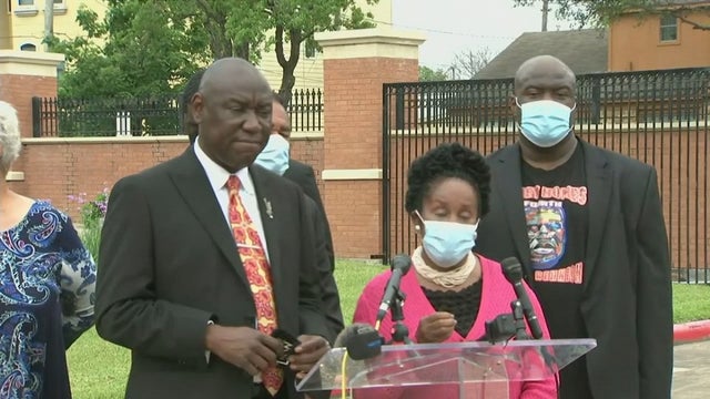 Floyd family reacts to federal indictment against former Minneapolis police officers