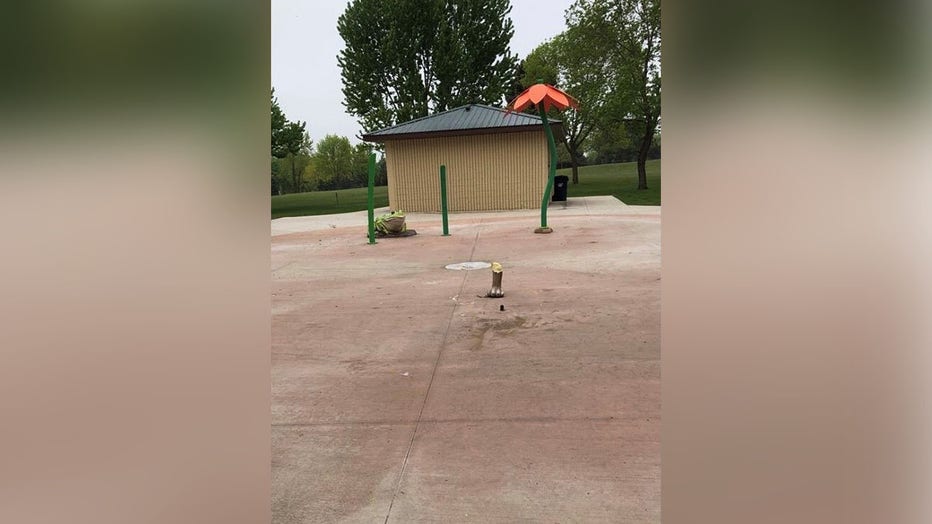 shakopee lion statue vandalism splash pad