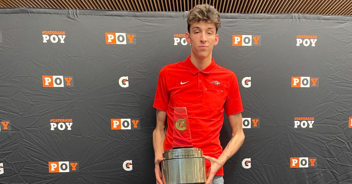 holmgren-gatorade-award.jpg?ve