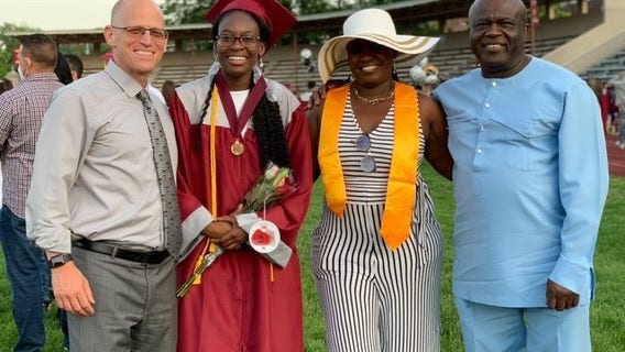 Harvard-bound teen receives $40k scholarship, donates it back minutes later