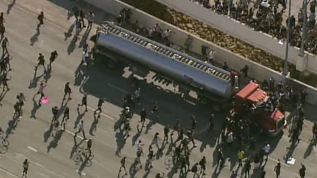 Charges to be dropped against semi truck driver who drove through protest on I-35W